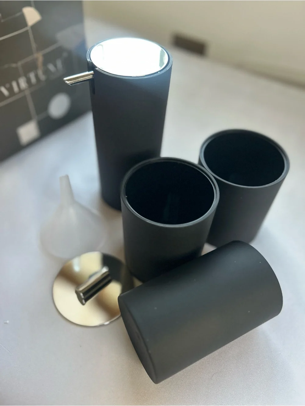 4 pcs Matte Black Bathroom Accessory Set - Minimal Modern